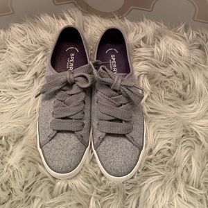 Sperry top slider - memory foam tennis shoes